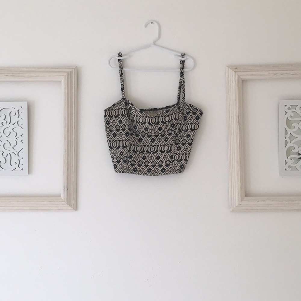 Cropped tank top